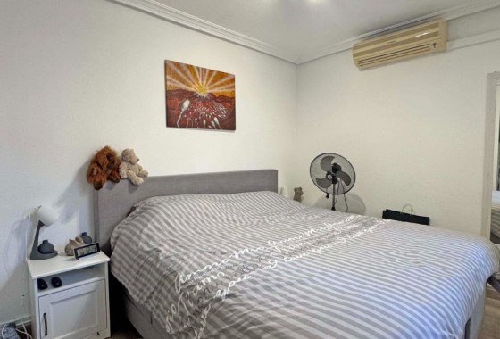 Resale - Villa - Orihuela Costa - Villamartín