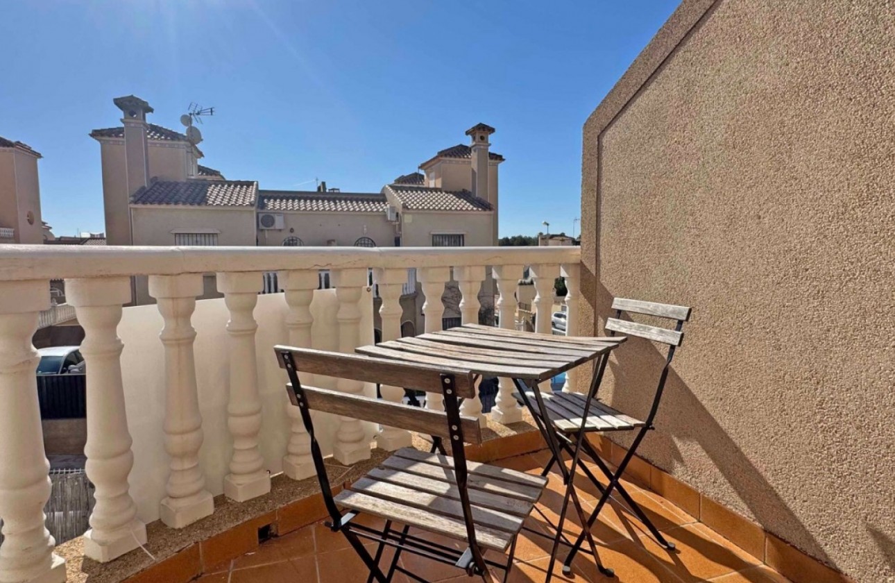Resale - Villa - Orihuela Costa - Villamartín