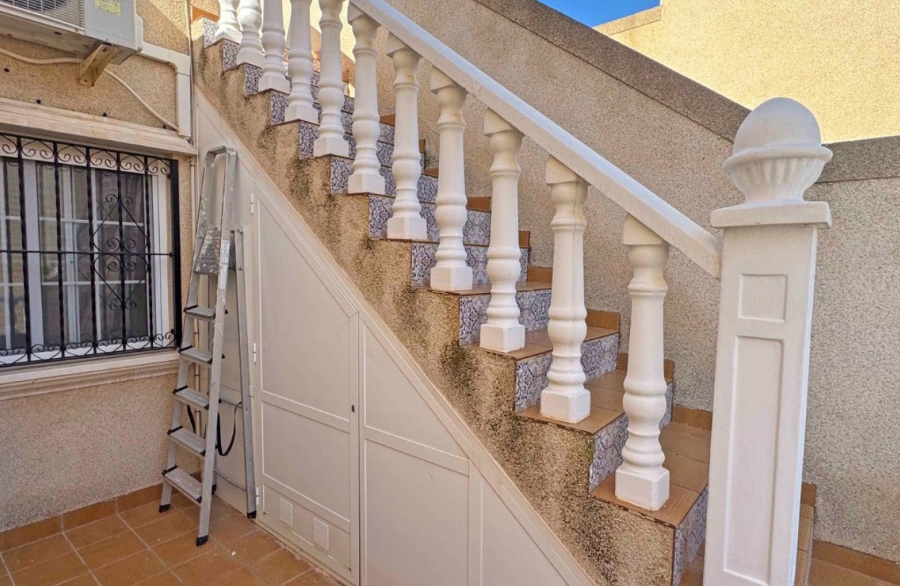 Resale - Villa - Orihuela Costa - Villamartín