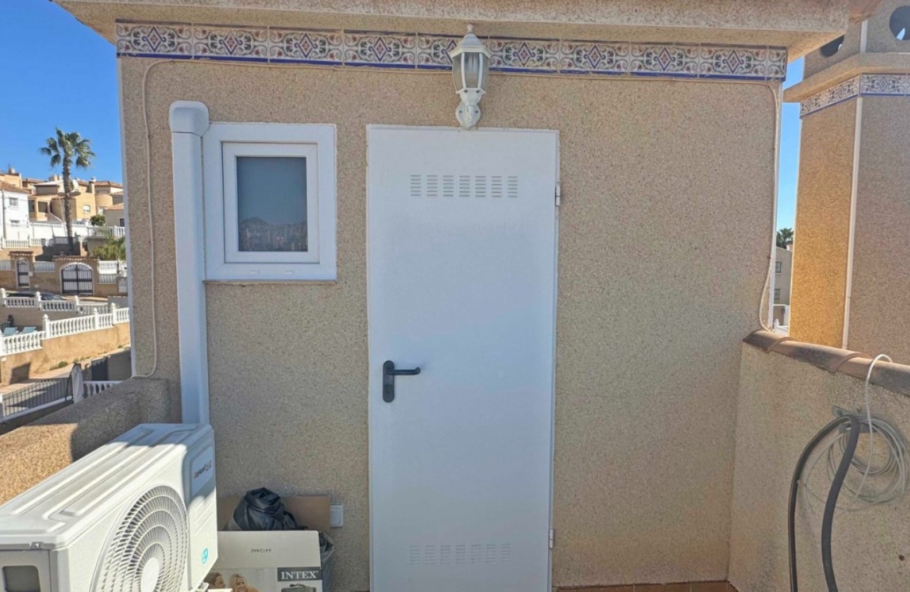 Resale - Villa - Orihuela Costa - Villamartín