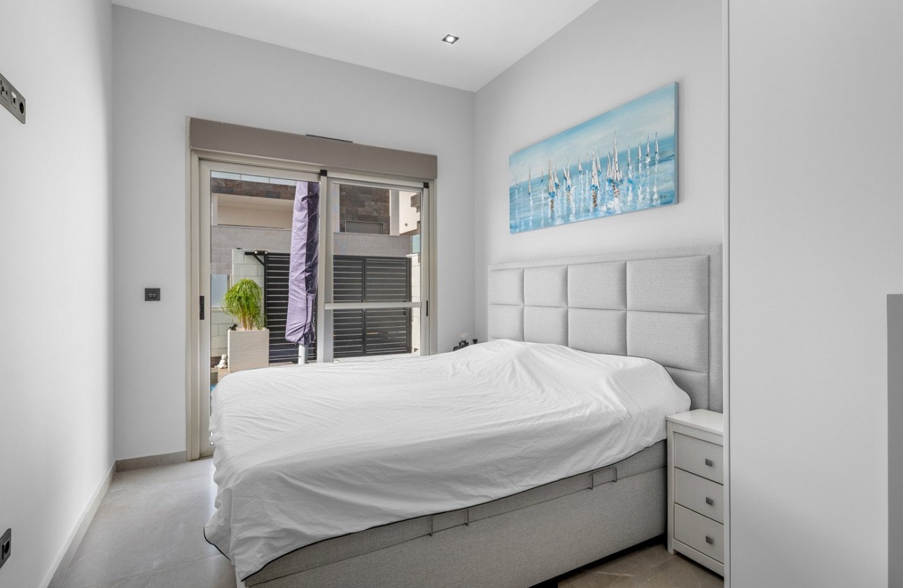 Revente - Villa - Orihuela Costa - Villamartín