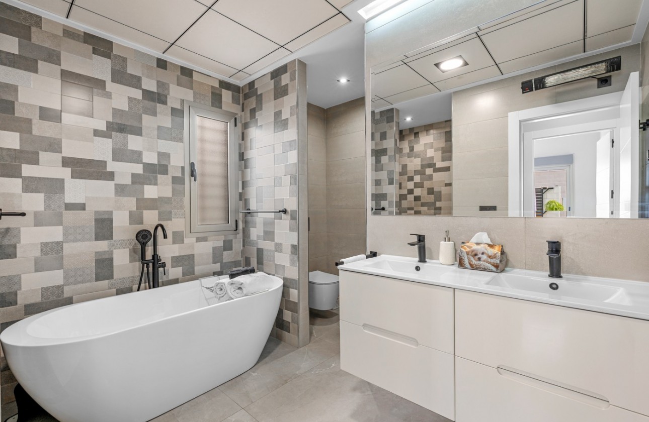 Revente - Villa - Orihuela Costa - Villamartín