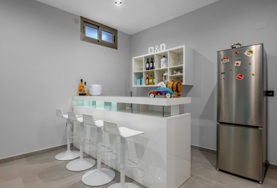 Revente - Villa - Orihuela Costa - Villamartín