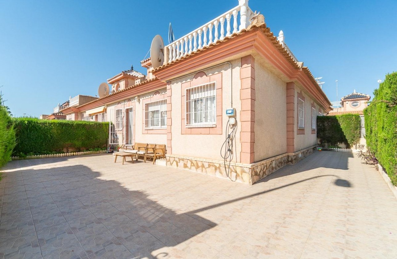 Revente - Villa - Orihuela Costa - Punta Prima