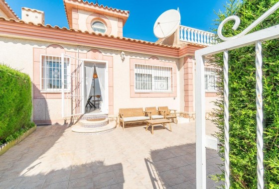 Revente - Villa - Orihuela Costa - Punta Prima