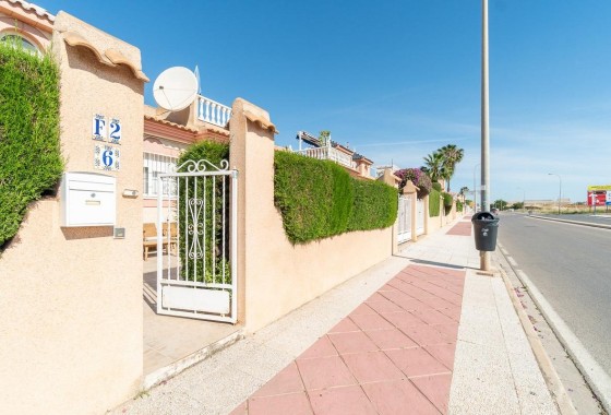 Revente - Villa - Orihuela Costa - Punta Prima