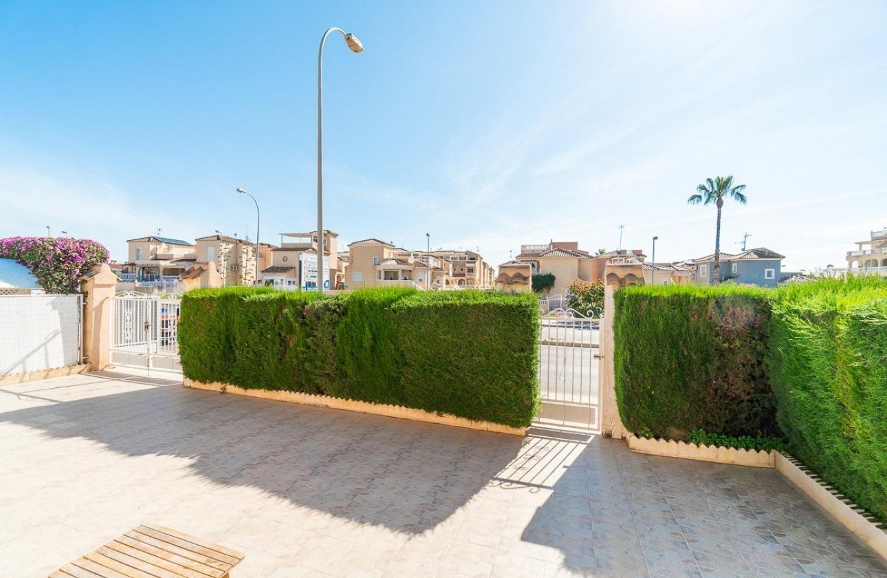 Revente - Villa - Orihuela Costa - Punta Prima