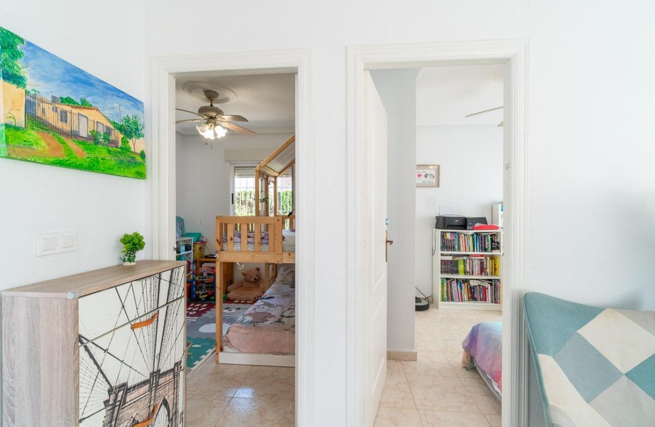 Revente - Villa - Orihuela Costa - Punta Prima