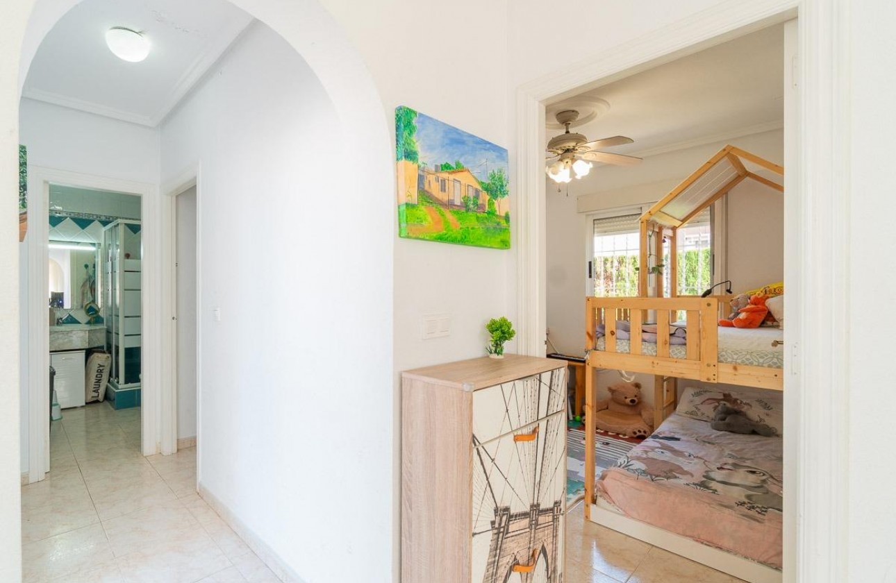 Revente - Villa - Orihuela Costa - Punta Prima