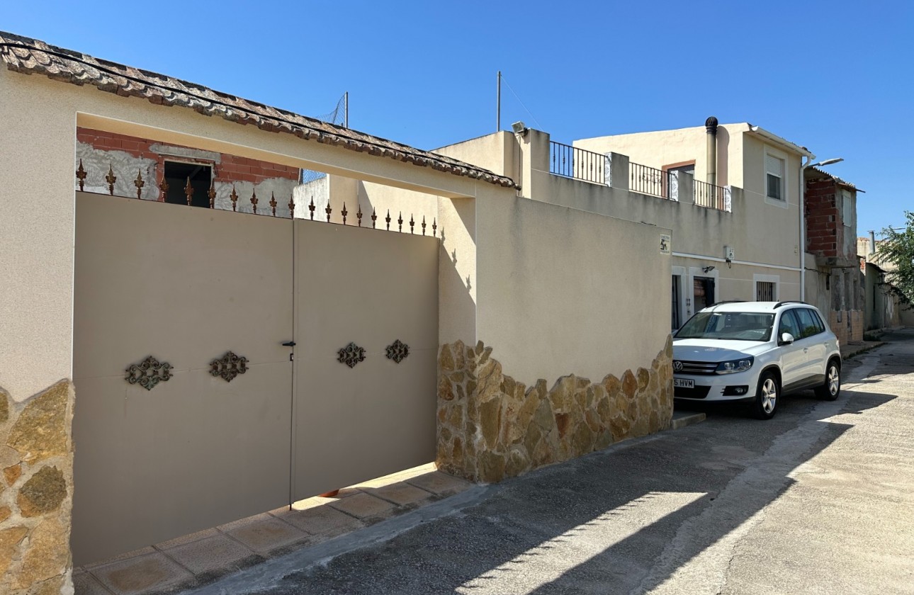 Resale - Villa - Benejúzar