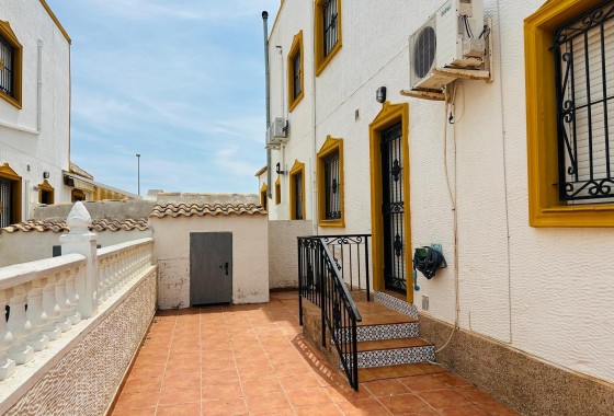Revente - Villa - Orihuela - Entre Naranjos Vistabella