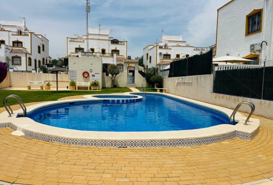 Revente - Villa - Orihuela - Entre Naranjos Vistabella