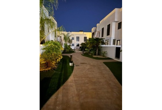 Resale - Apartment / flat - Pilar de la Horadada - El Mojón