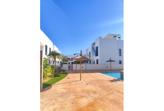 Resale - Apartment / flat - Pilar de la Horadada - El Mojón