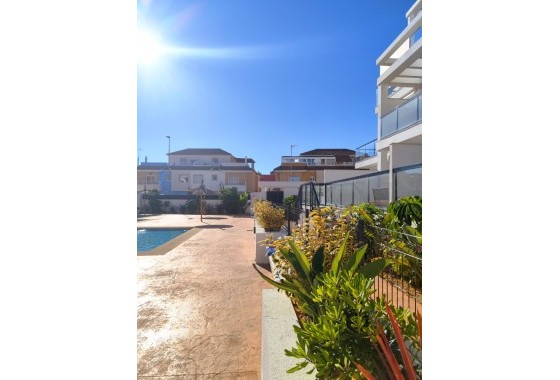 Resale - Apartment / flat - Pilar de la Horadada - El Mojón
