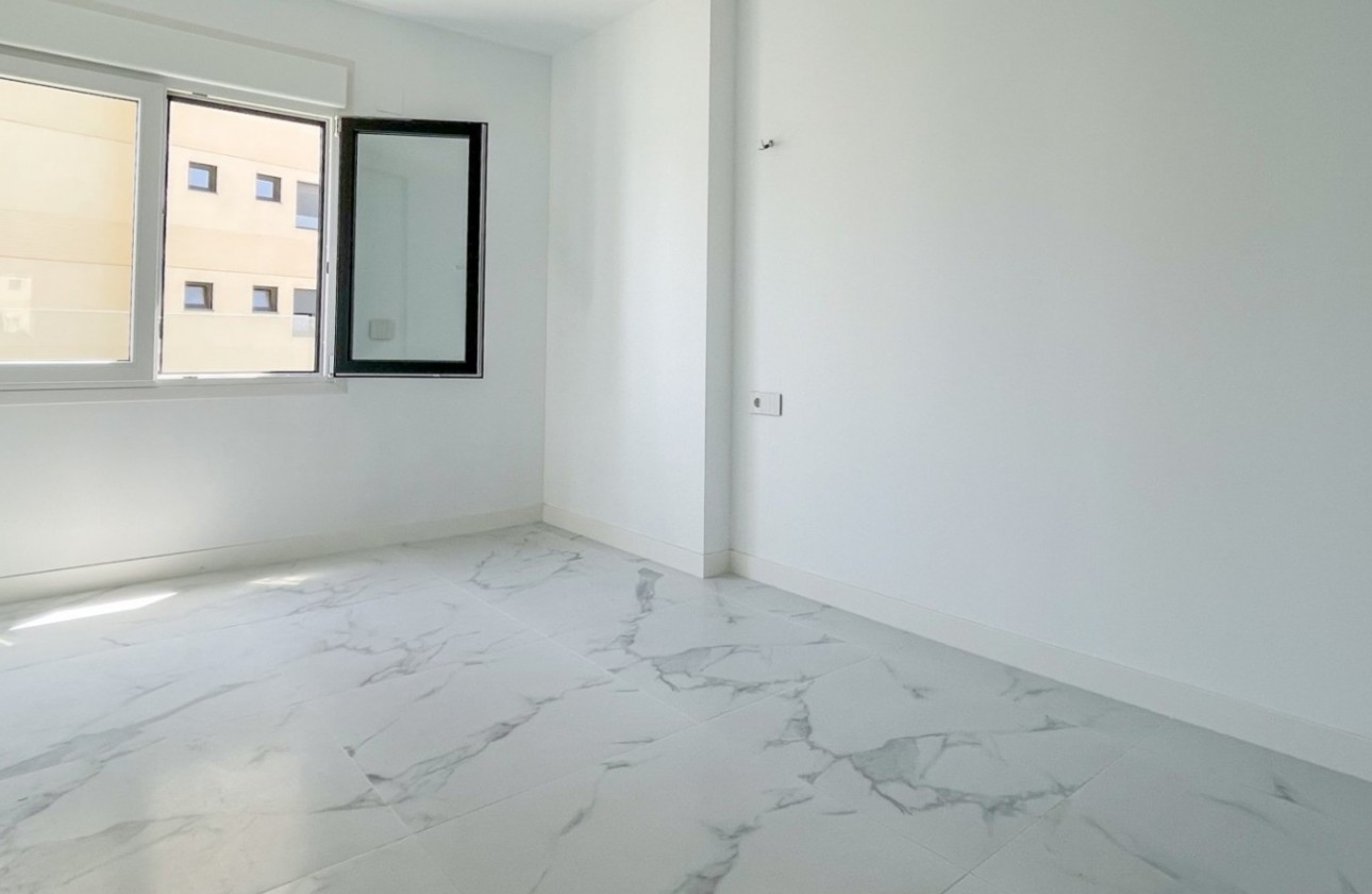 Resale - Apartment / flat - Orihuela Costa - Punta Prima