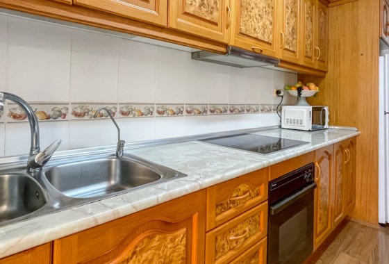 Reventa - Apartamento / piso - Torrevieja - El Acequión - Los Náufragos