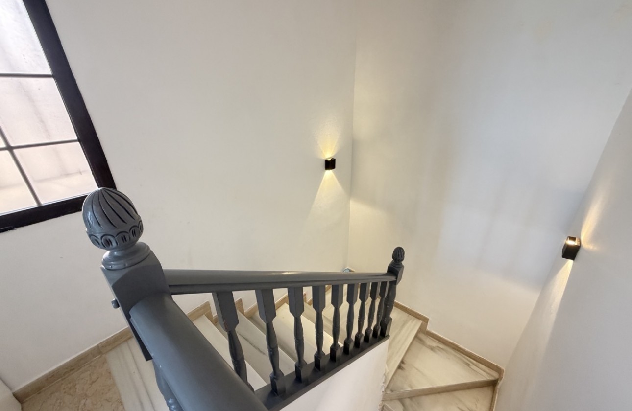 Resale - Villa - Villamartin