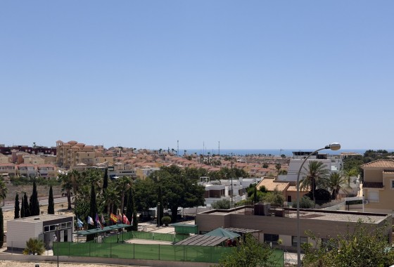 Resale - Villa - Villamartin
