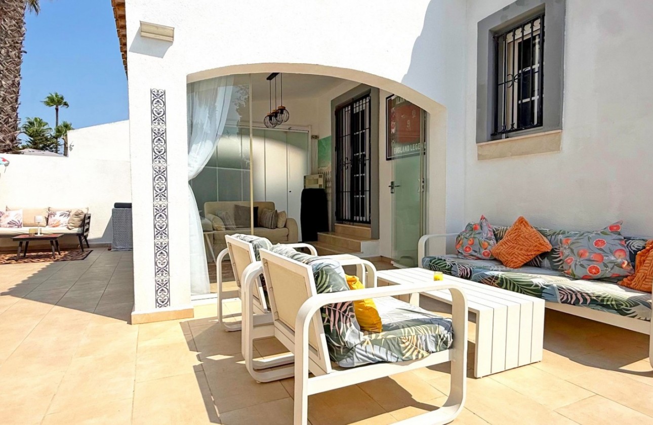 Reventa - Chalet - Orihuela Costa - Villamartín