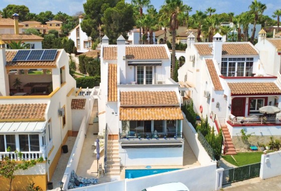 Reventa - Chalet - Orihuela Costa - Villamartín