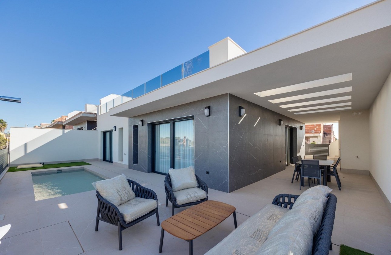 Nueva construcción  - Chalet - Torrevieja - Parque Acuático - Sector 25