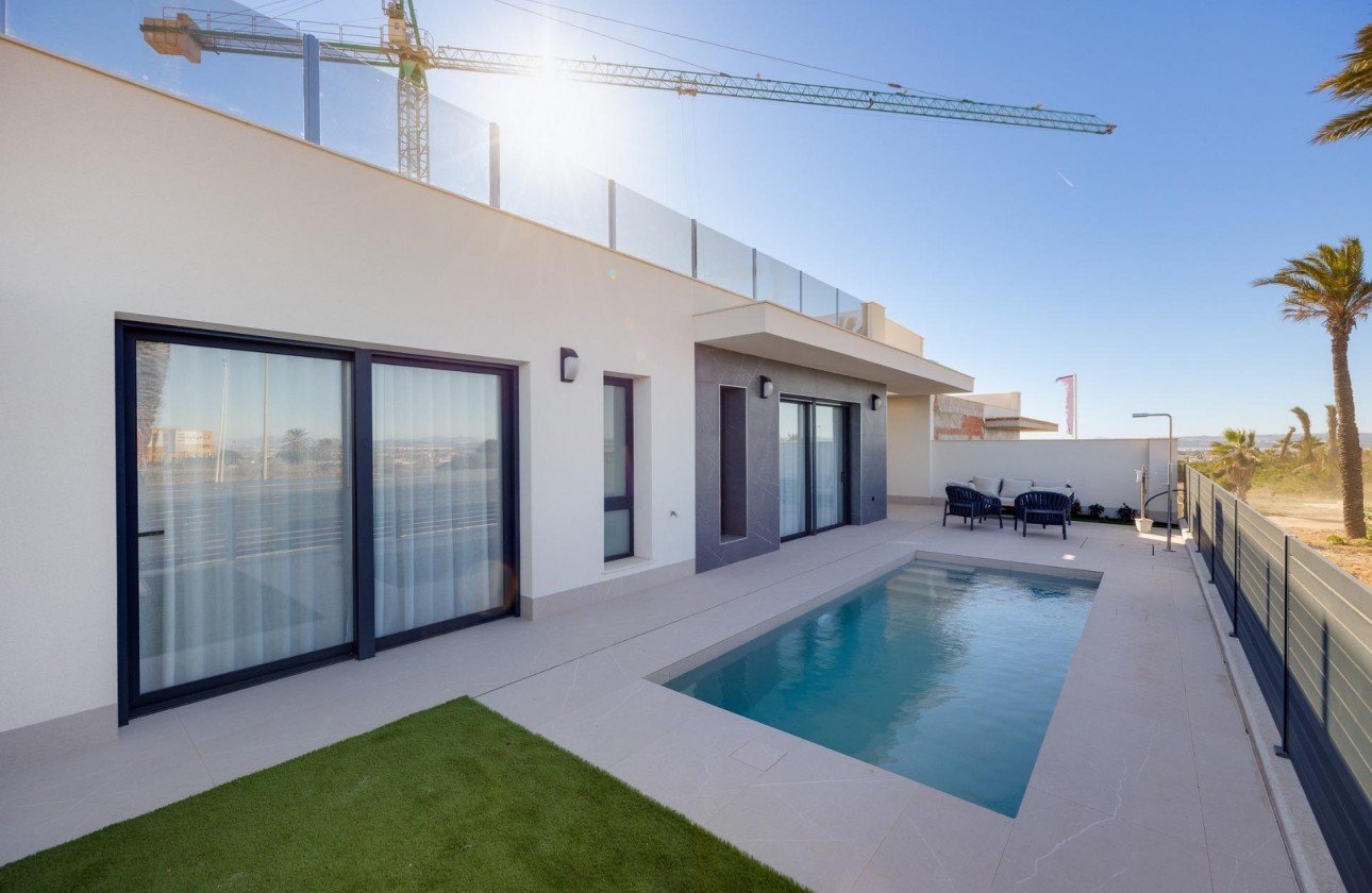 Nueva construcción  - Chalet - Torrevieja - Parque Acuático - Sector 25