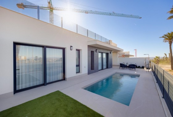 Nueva construcción  - Chalet - Torrevieja - Parque Acuático - Sector 25