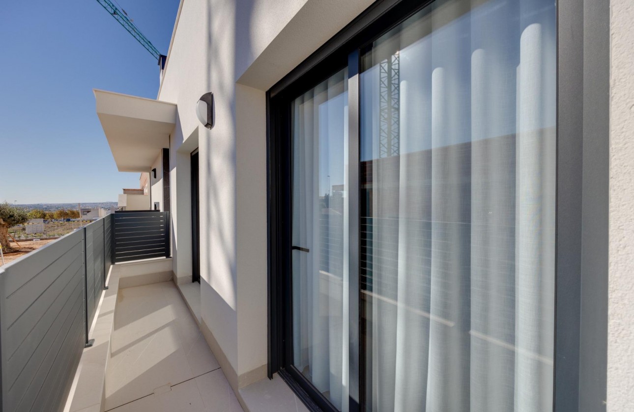 Nueva construcción  - Chalet - Torrevieja - Parque Acuático - Sector 25