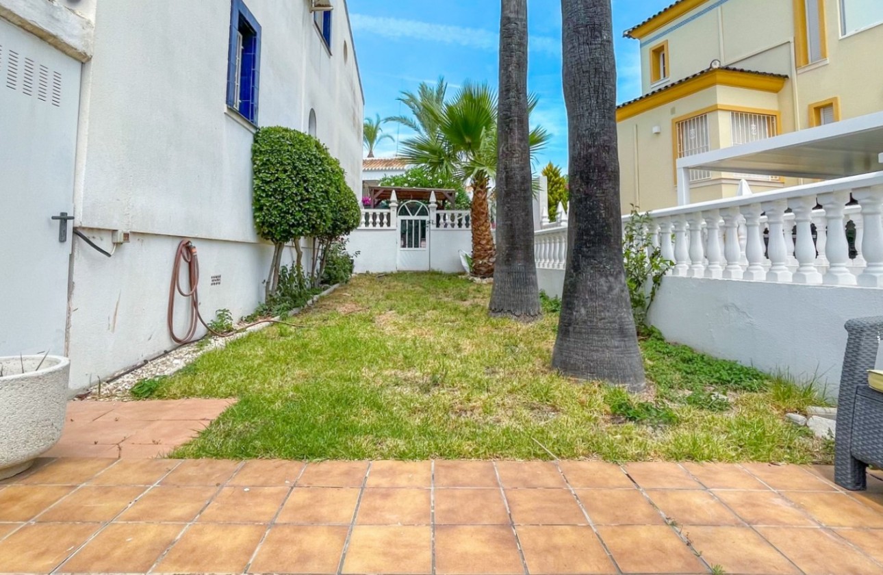 Reventa - Chalet - Orihuela Costa - La Rioja