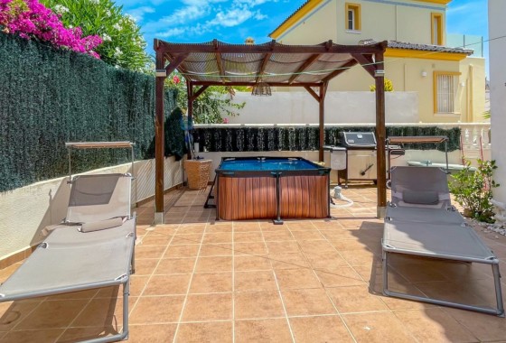 Reventa - Chalet - Orihuela Costa - La Rioja