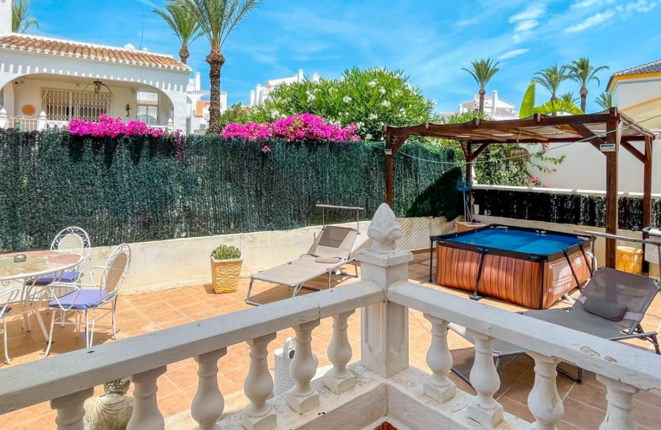 Reventa - Chalet - Orihuela Costa - La Rioja