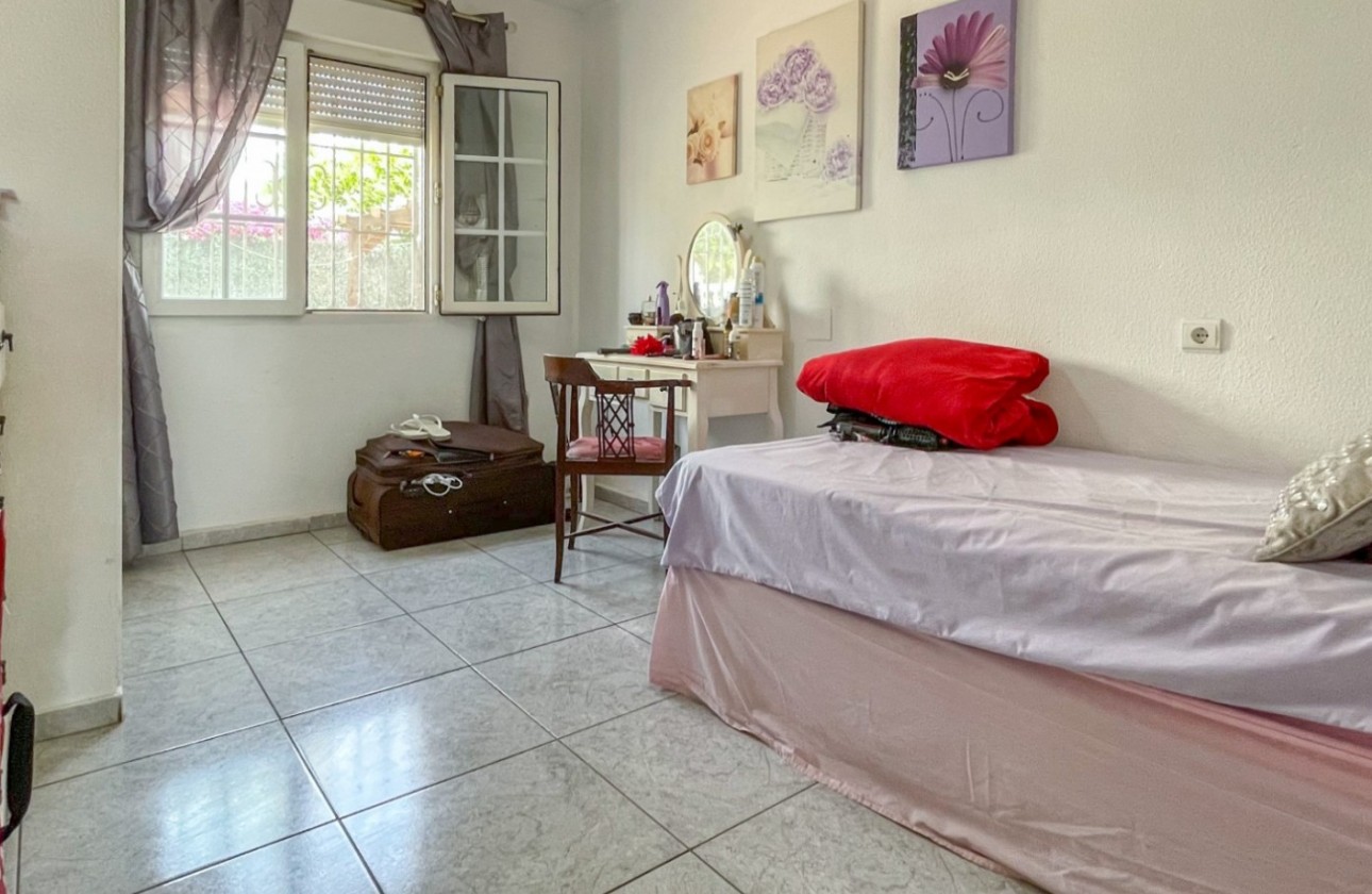 Reventa - Chalet - Orihuela Costa - La Rioja