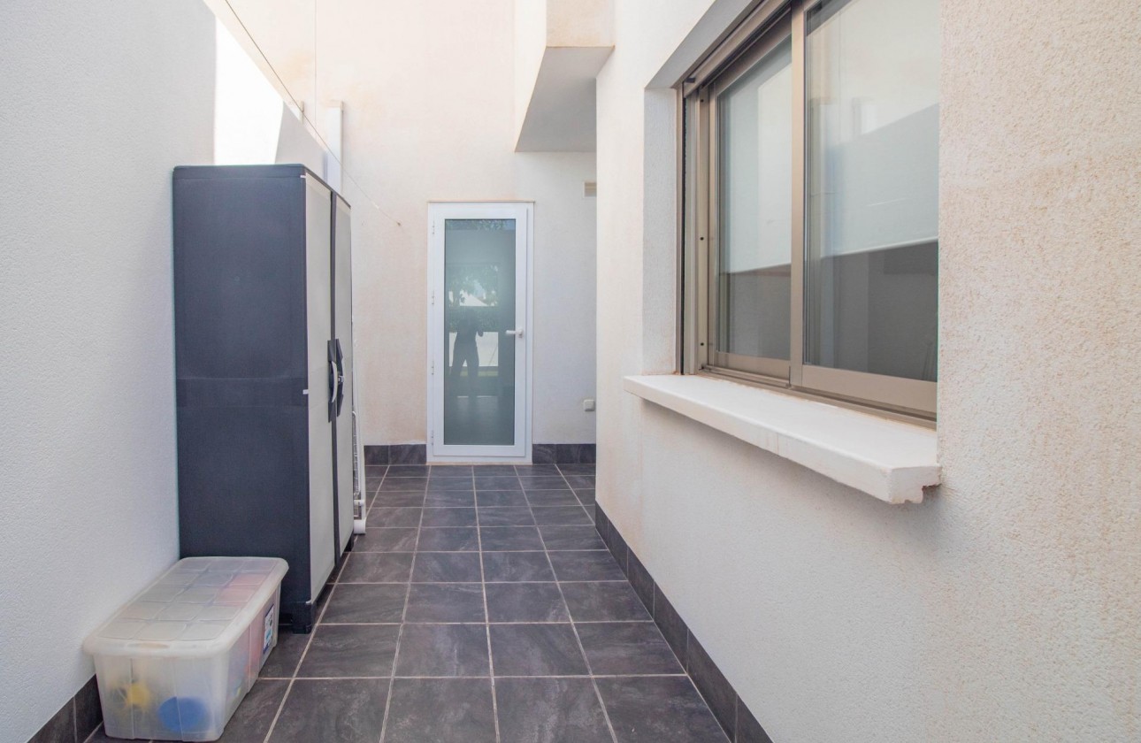 Resale - Bungalow - Pilar de la Horadada - Torre de la Horadada