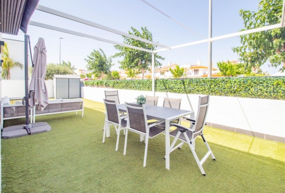 Resale - Bungalow - Pilar de la Horadada - Torre de la Horadada