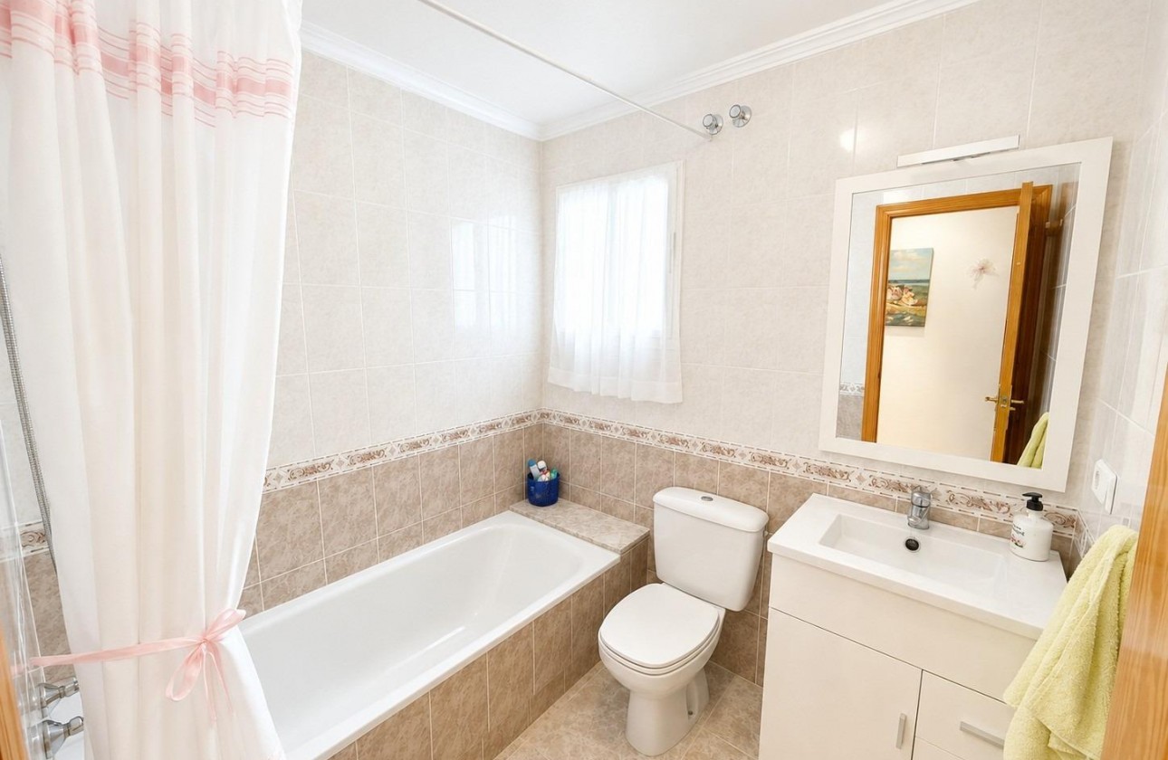 Reventa - Apartamento / piso - Torrevieja - Playa del cura