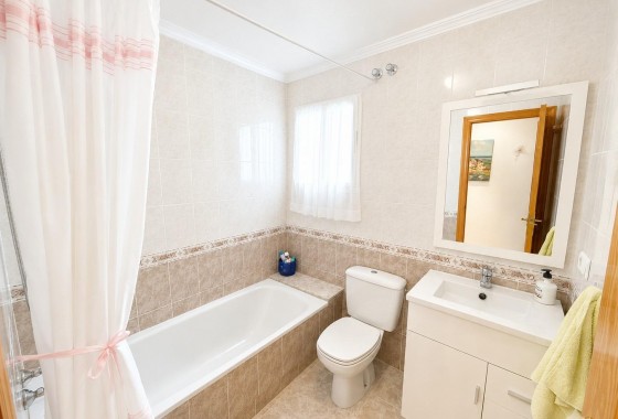 Reventa - Apartamento / piso - Torrevieja - Playa del cura