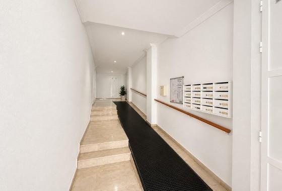 Reventa - Apartamento / piso - Torrevieja - Playa del cura