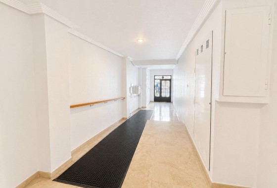 Reventa - Apartamento / piso - Torrevieja - Playa del cura