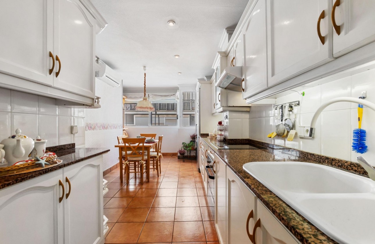 Revente - Appartement - Torrevieja - Centro - Muelle Pesquero