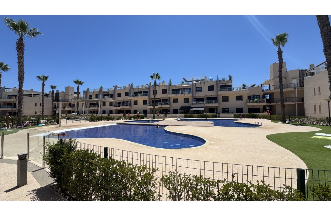 Resale - Apartment / flat - Pilar de la Horadada - La Torre De La Horadada