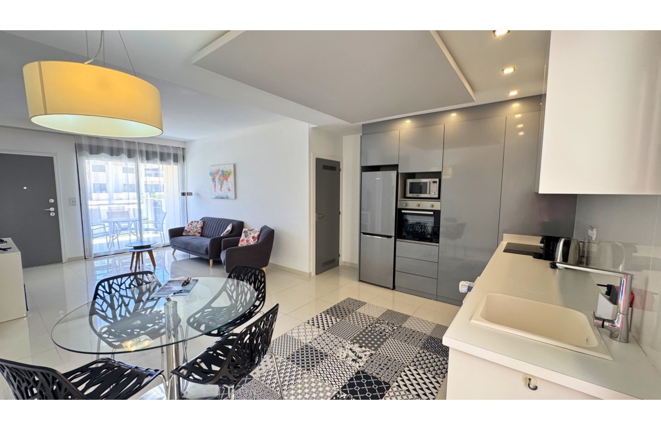 Resale - Apartment / flat - Pilar de la Horadada - La Torre De La Horadada