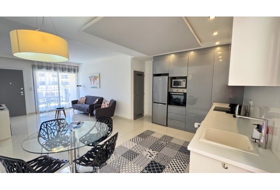 Resale - Apartment / flat - Pilar de la Horadada - La Torre De La Horadada