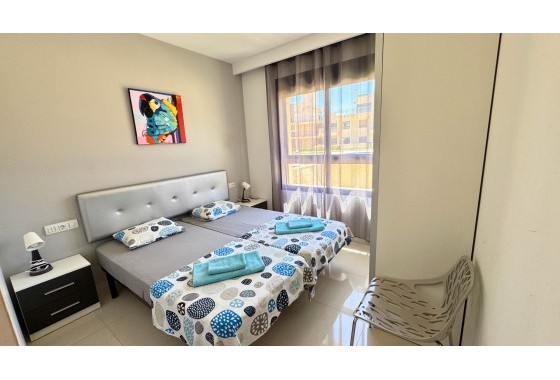 Resale - Apartment / flat - Pilar de la Horadada - La Torre De La Horadada