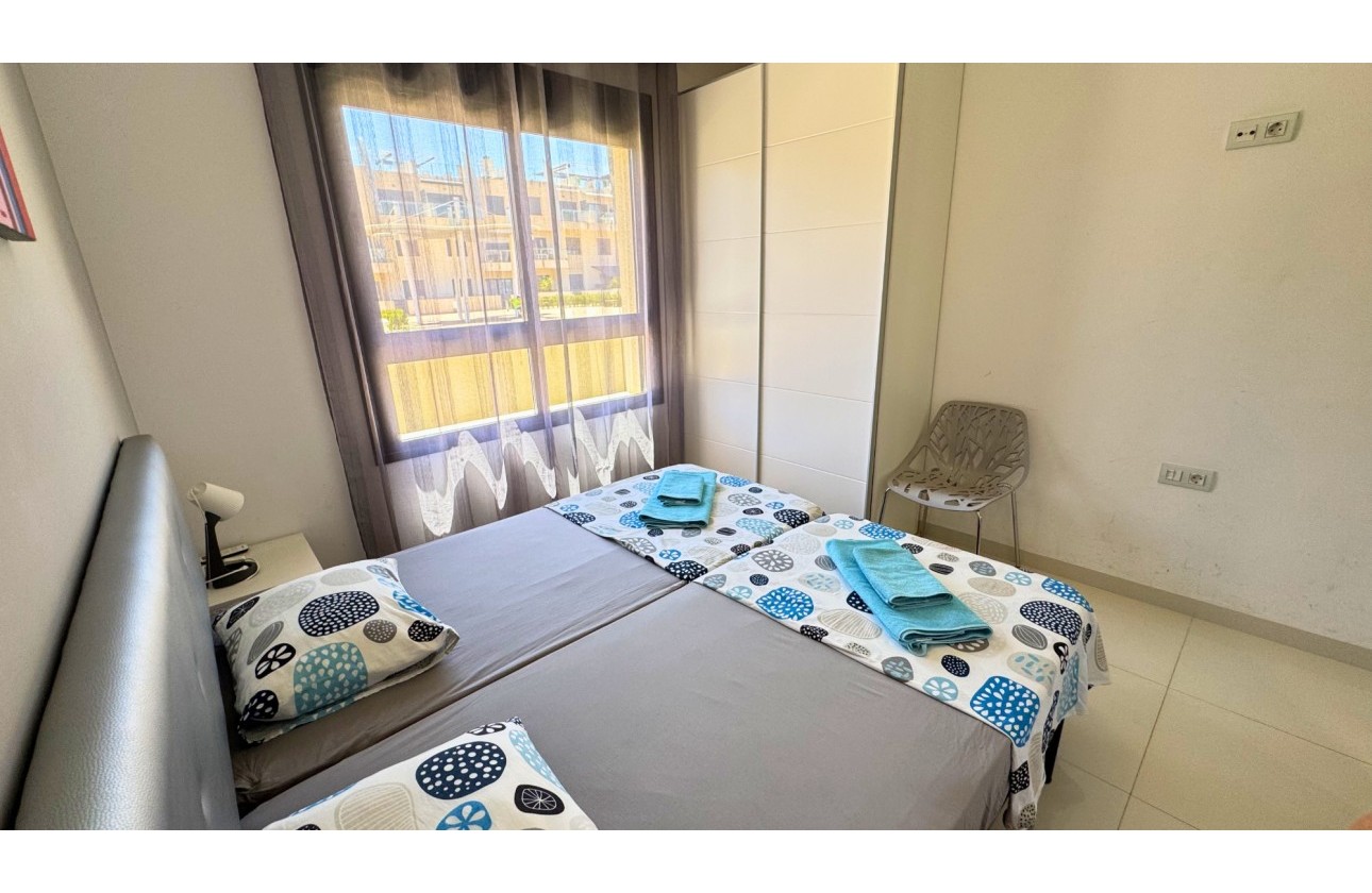 Resale - Apartment / flat - Pilar de la Horadada - La Torre De La Horadada