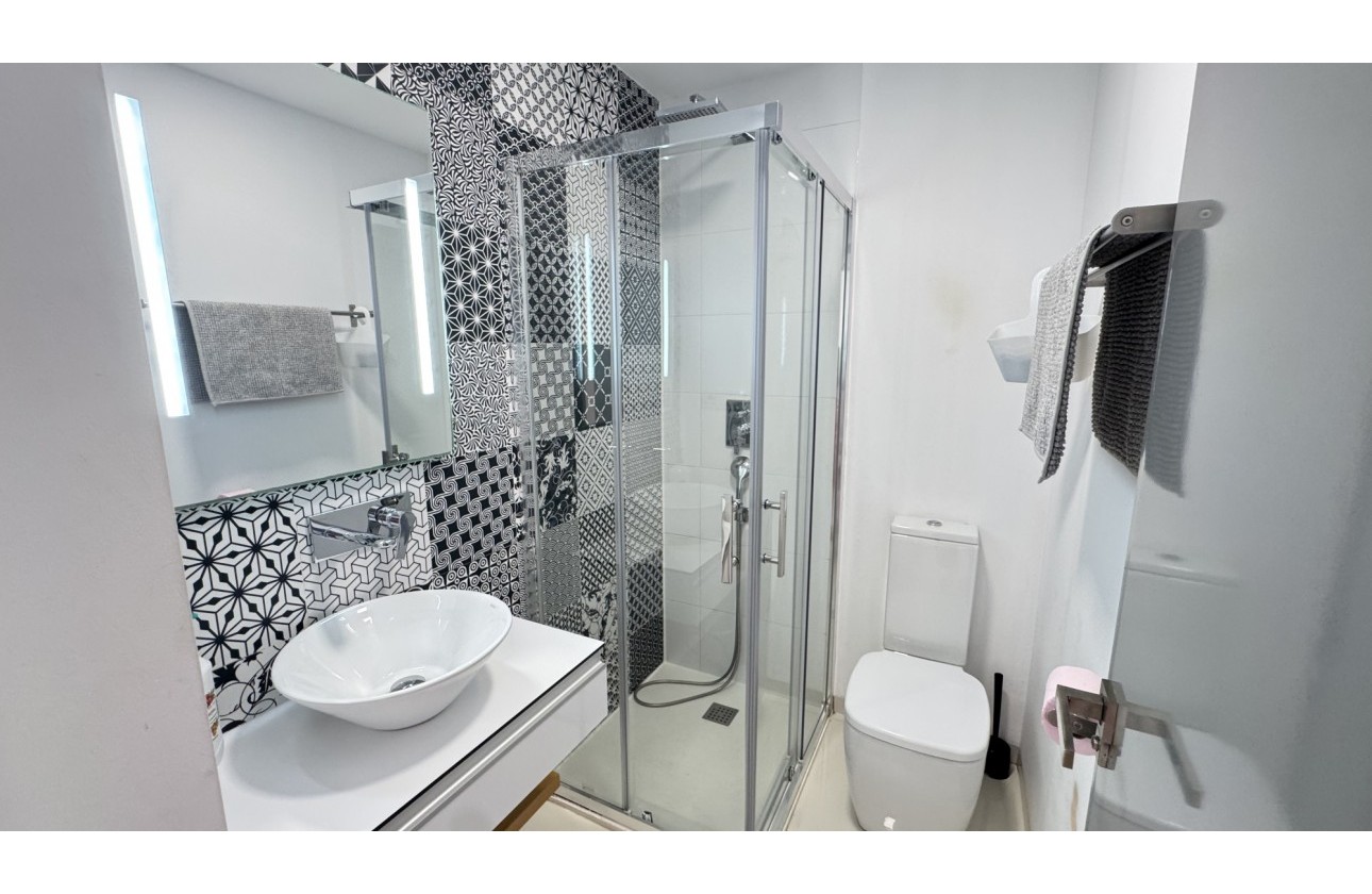Resale - Apartment / flat - Pilar de la Horadada - La Torre De La Horadada