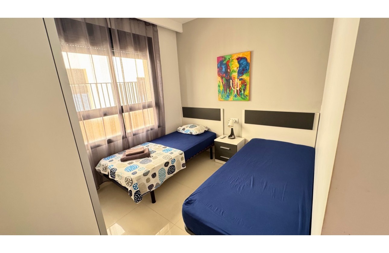 Resale - Apartment / flat - Pilar de la Horadada - La Torre De La Horadada