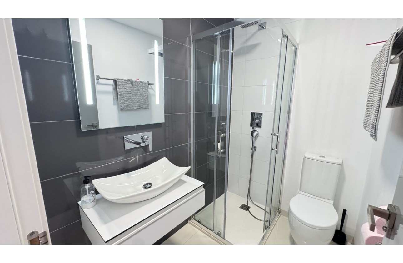 Resale - Apartment / flat - Pilar de la Horadada - La Torre De La Horadada