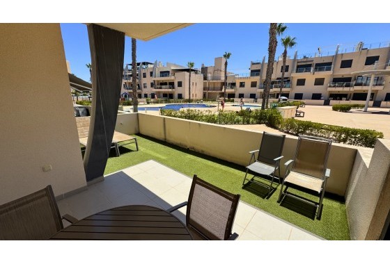 Resale - Apartment / flat - Pilar de la Horadada - La Torre De La Horadada