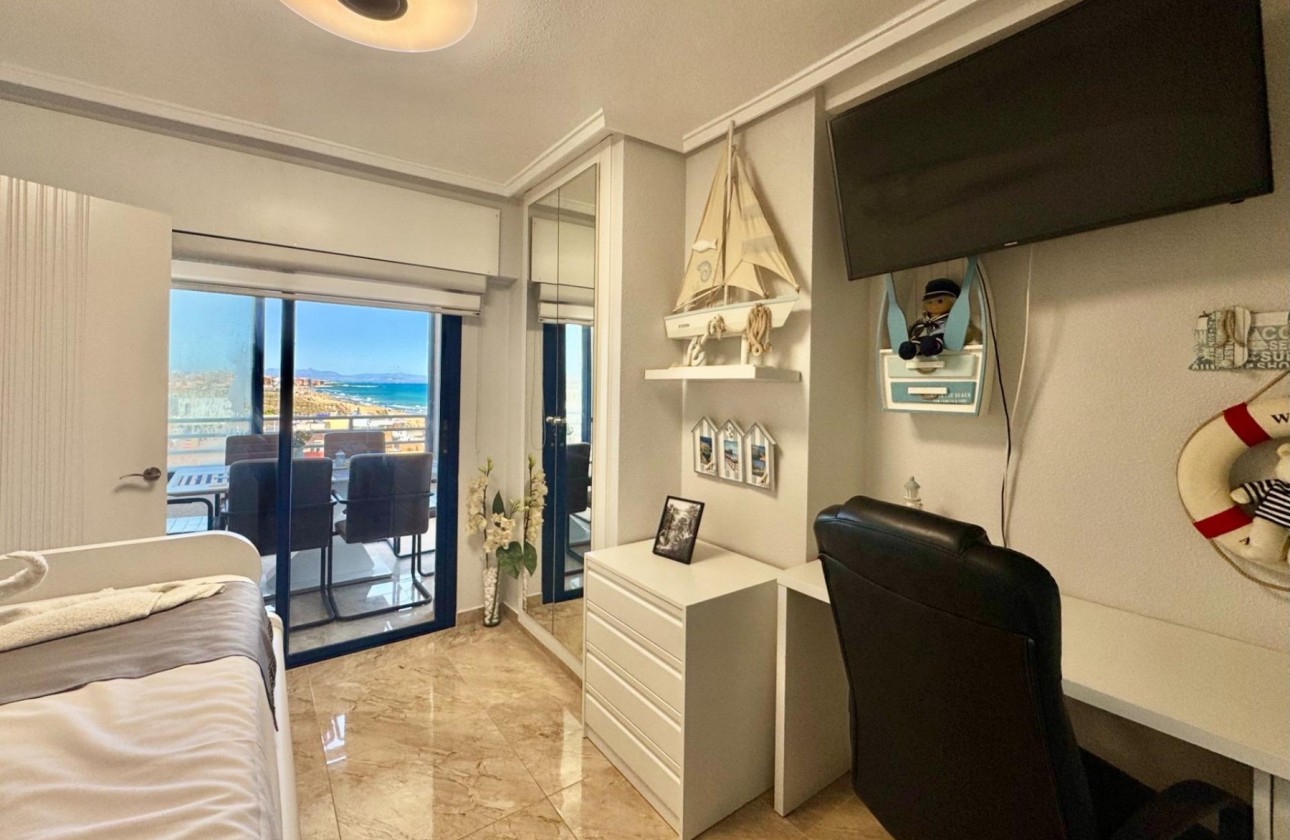 Resale - Apartment / flat - Torrevieja - La Mata
